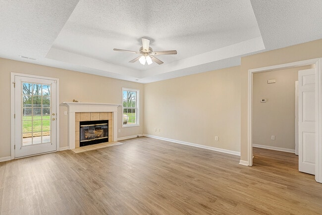 Building Photo - 334 Earnhardt Dr