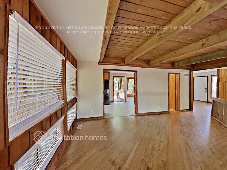 Building Photo - 2955 Pond View Ct