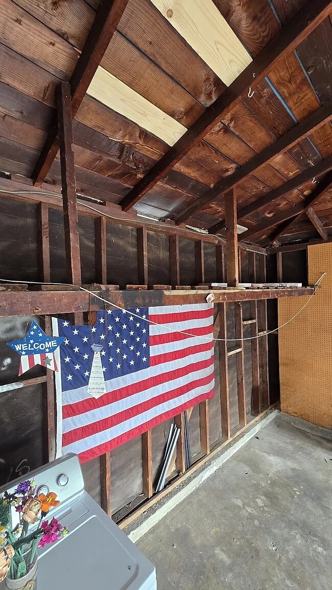 Building Photo - 10603 Bramblebush Ave