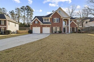 Building Photo - 3010 Lakeside Ct