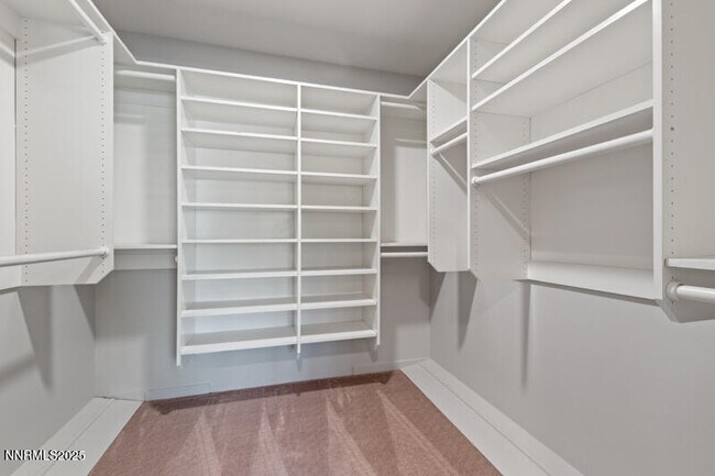 Building Photo - 1880 Meadowview Ln