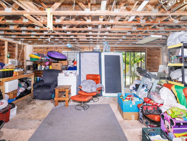 Building Photo - 29283 Coconut Palm Dr