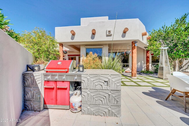 Building Photo - 6139 N 31st Ct