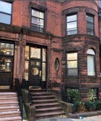Primary Photo - 499 Beacon St