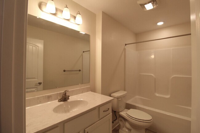 Building Photo - 1174 Harvest Ct
