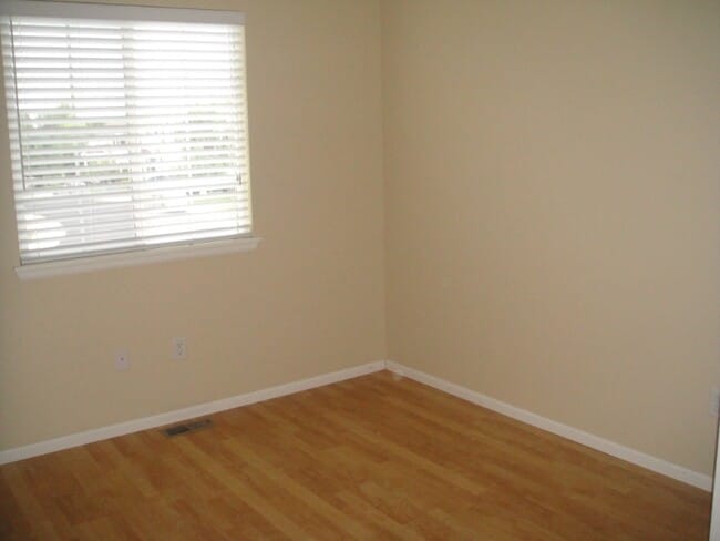 Building Photo - 1846 Twin Lakes Cir