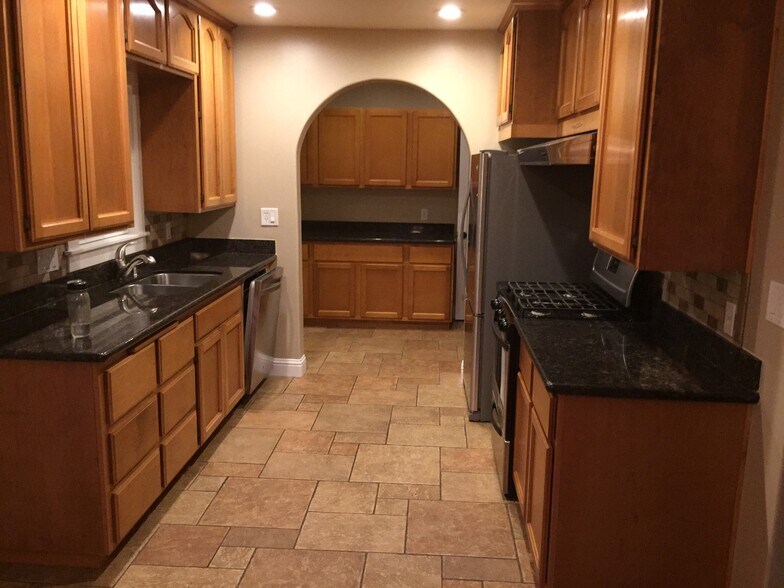 Building Photo - 3007 Perryman Way