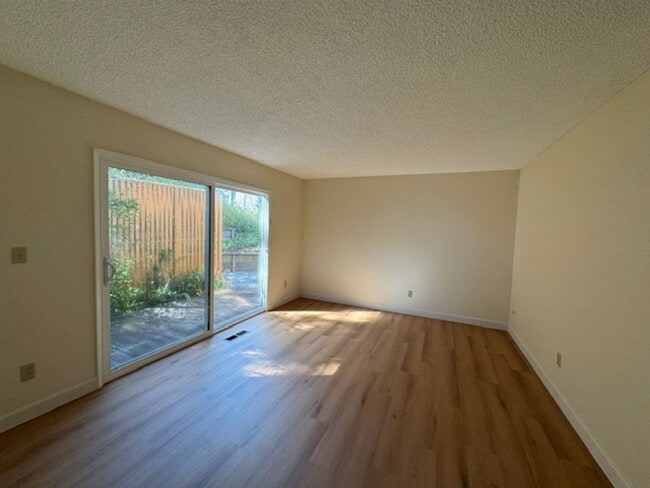Building Photo - Wonderful single level home in Moraga-grea...