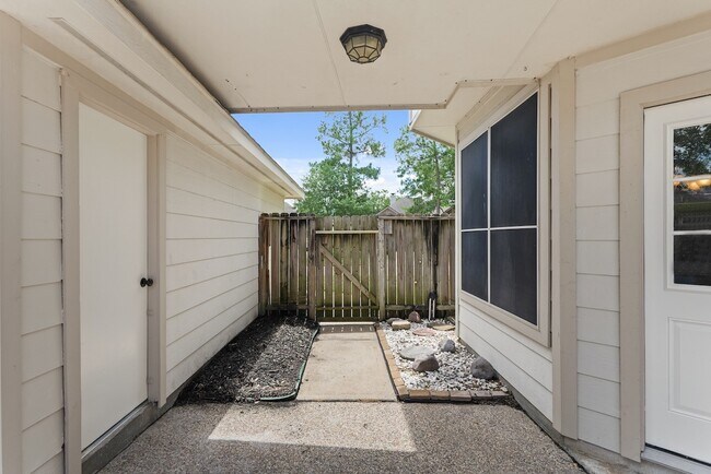 Building Photo - 13527 Catalano Ct