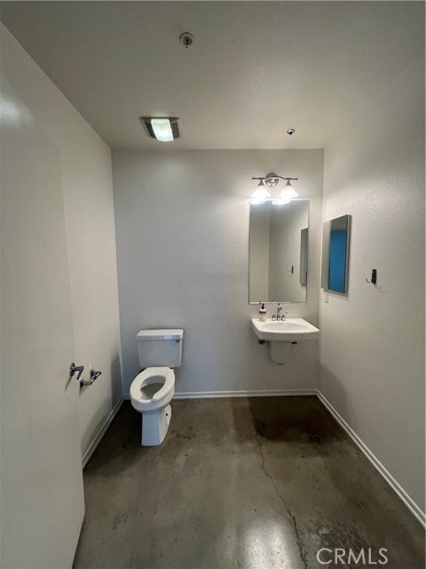 Building Photo - 204 N Spurgeon St