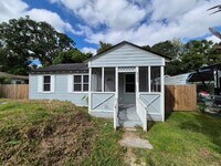 Building Photo - Spacious 4-Bedroom Home with Detached Gara...