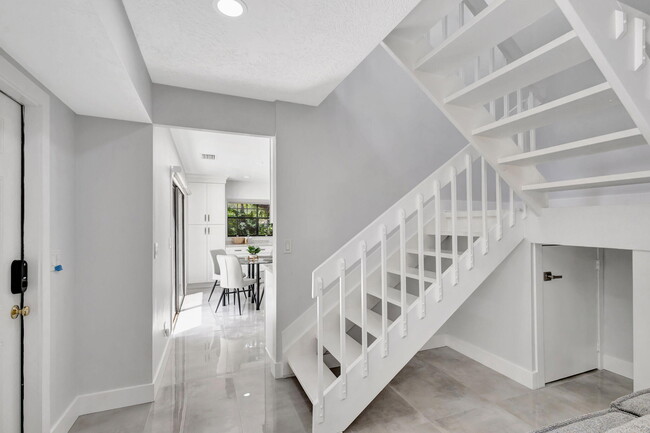 Building Photo - 355 Prestwick Cir