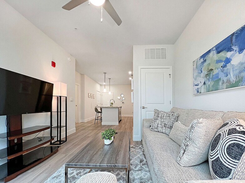 Building Photo - 8985 Bertha Palmer Blvd