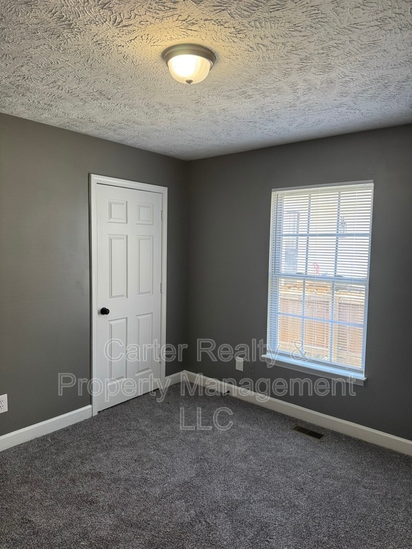 Building Photo - 1812 Glade St