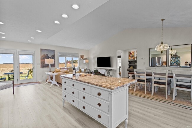 Building Photo - 2083 W 425 N