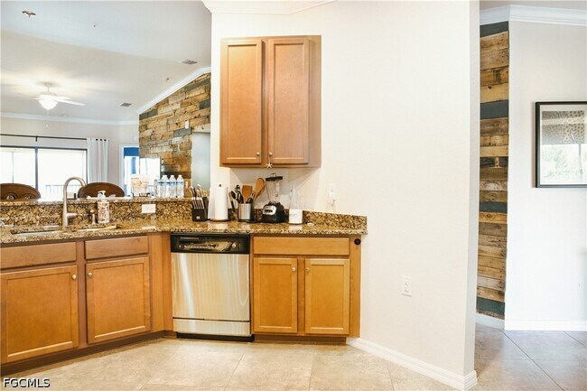 Building Photo - 13730 Julias Way