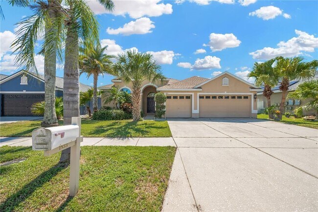 Primary Photo - 1833 Mira Lago Cir