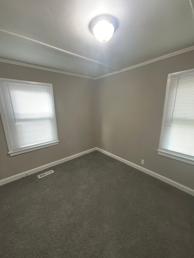 Building Photo - Charming 2 bedroom home in Macon!