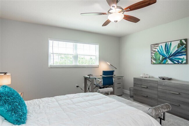 Building Photo - 6100 Gulfport Blvd S