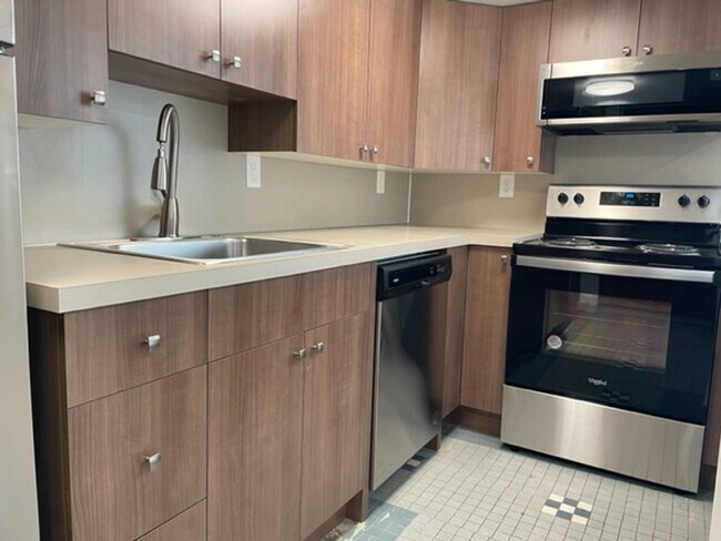 Building Photo - 1517 Franklin St