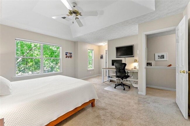 Building Photo - 4295 Cabretta Dr