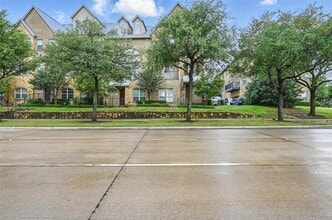 Building Photo - 6491 Las Colinas Blvd