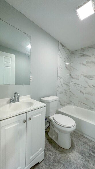 Building Photo - 17 Pearl St