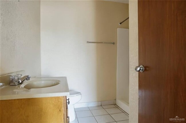 Building Photo - 10 US-83