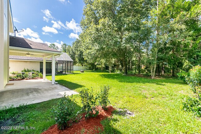 Building Photo - 825 Marjories Way