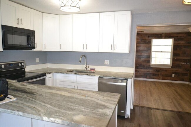 Building Photo - 11465 92nd St N