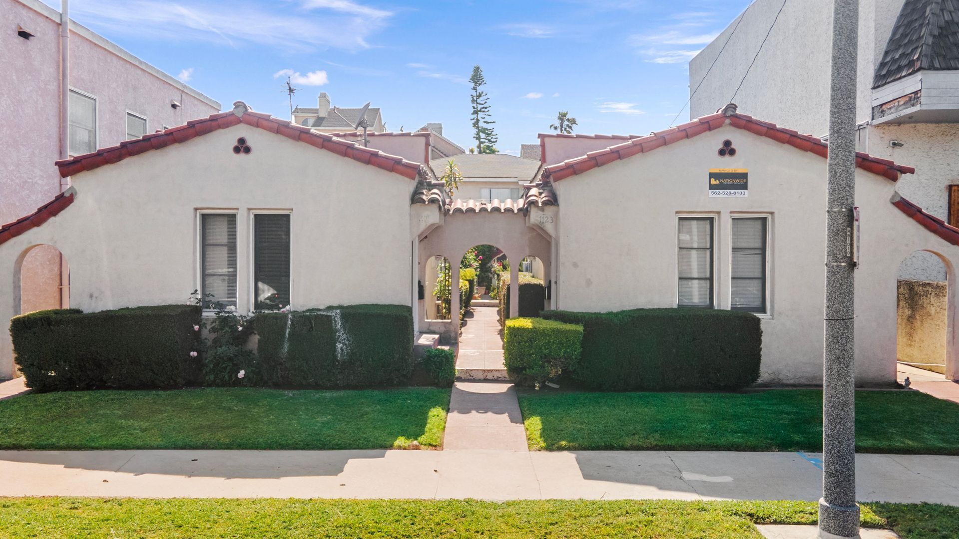 Building Photo - 1109 Loma Ave