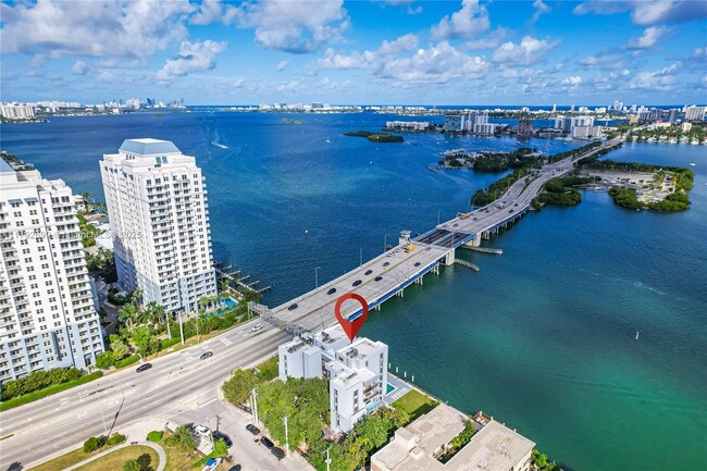 Building Photo - 7899 NE Bayshore Ct
