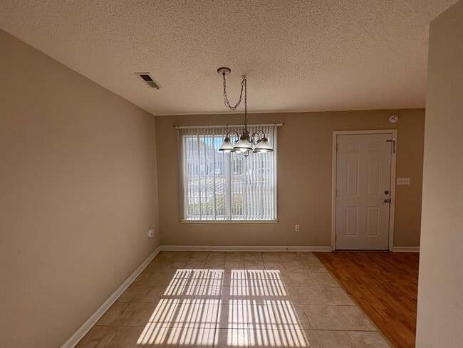 Building Photo - For Rent