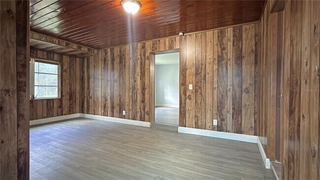 Building Photo - 126 Palm Dr