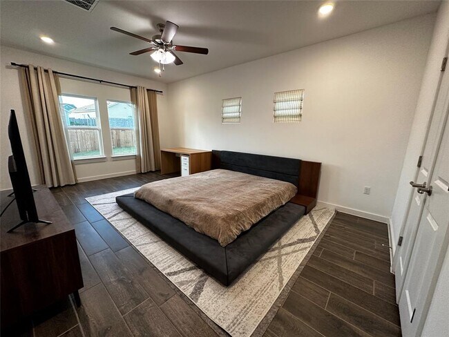 Building Photo - 15502 Pewter Luster Cv