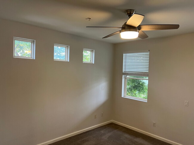 Master Bedroom - 31230 Taylor Ln