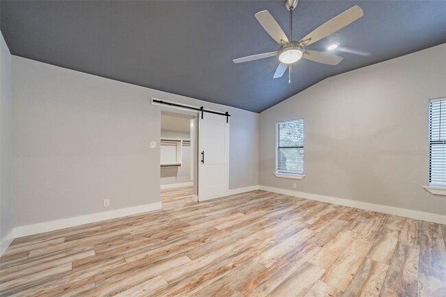 Building Photo - 620 Galston