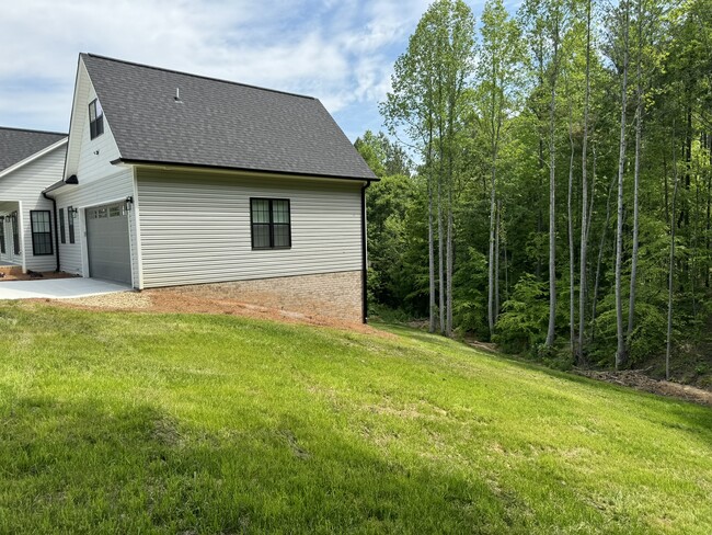 Building Photo - 329 James Harper Trail