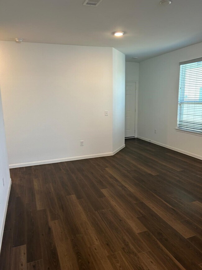 Building Photo - 17630 Chisel Plow Dr