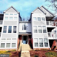 Building Photo - 905 Woodbridge Ct