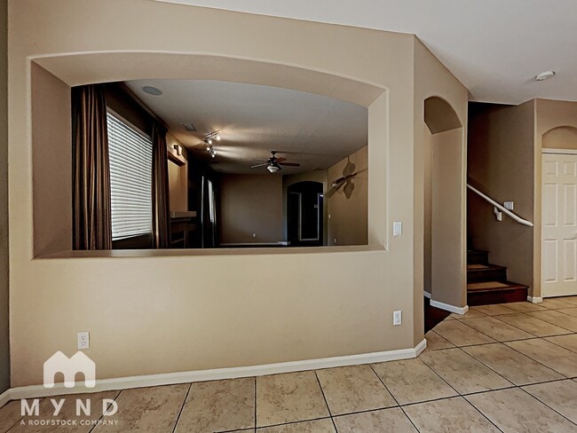 Building Photo - 231 W Flamingo Dr
