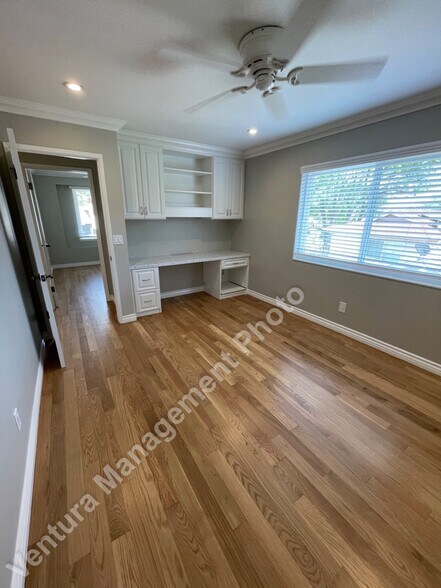 Building Photo - 5515 Lake Lindero Dr