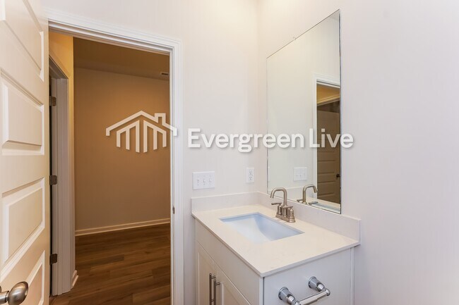 Building Photo - 656 Shoemaker Ln