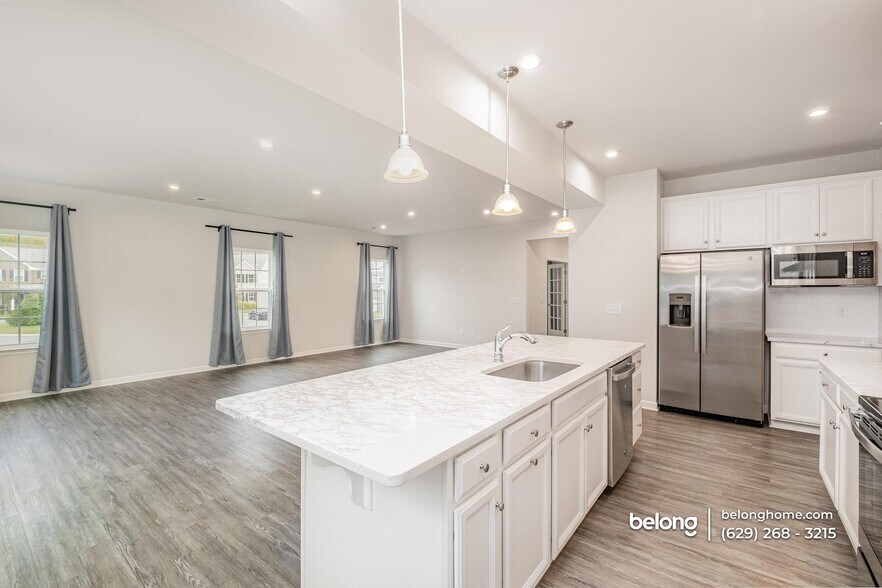 Building Photo - 971 Fancher Ln