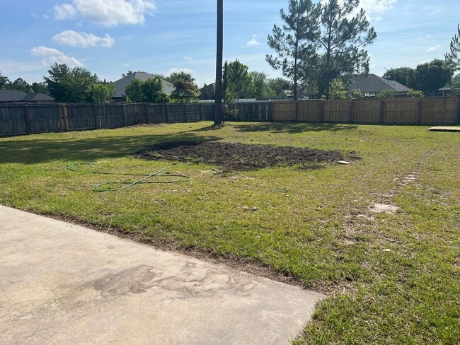 Building Photo - 108 Wayfair Ln