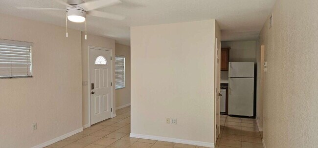 Building Photo - Indian Beach Park Duplex - walk to Ringlin...