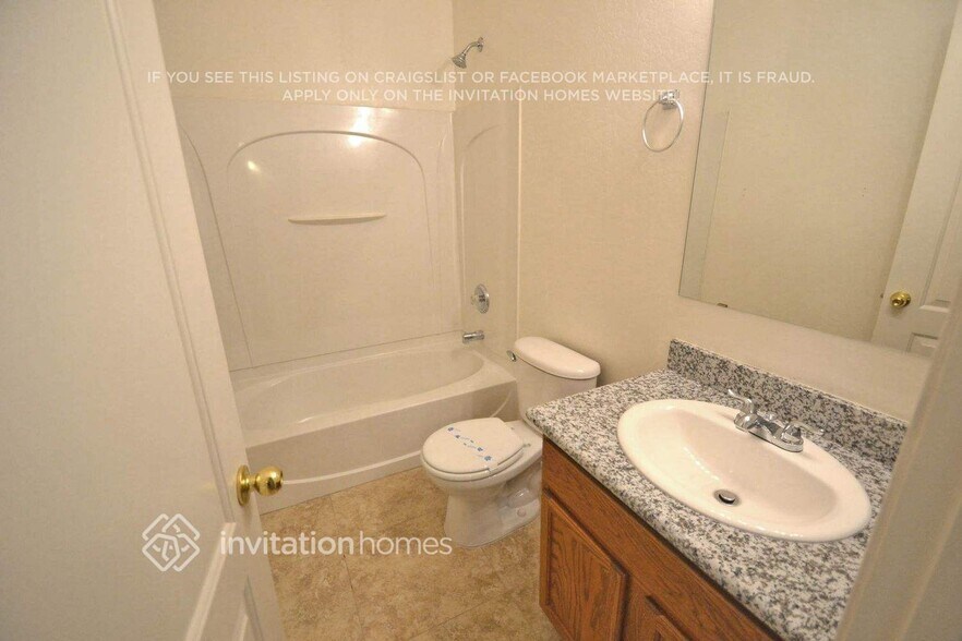 Building Photo - 2310 N 92nd Dr