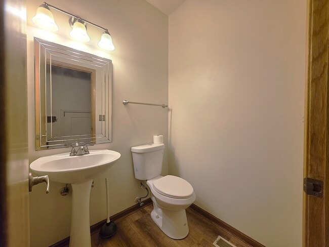 Building Photo - 3540 Blue Ridge Ct