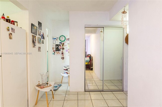 Building Photo - 6484 Indian Creek Dr