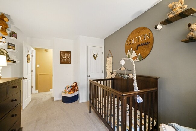 Building Photo - 3122 Valley Dr
